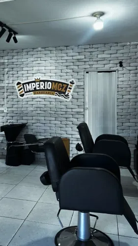 CADEIRA DE BARBEIRO PROFISSIONAL HIDRÁULICA RECLINÁVEL