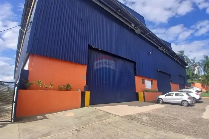 Oportunidade Industrial em Piracicaba: Galpão Retrofitado na Unileste com Infraestrutura d