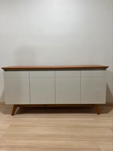 Armário modelo buffet novinho