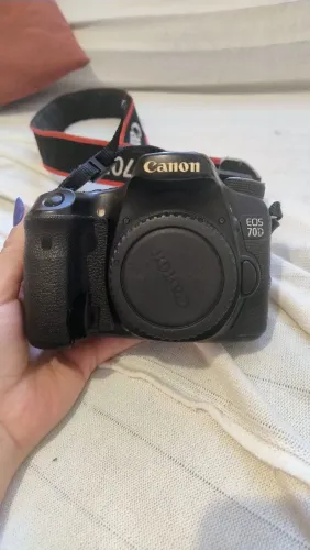 Camera Canon + lente 18-55mm+ carregador original
