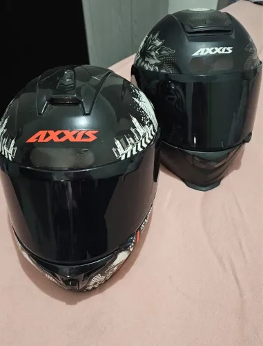 Capacetes áxis seminovos 