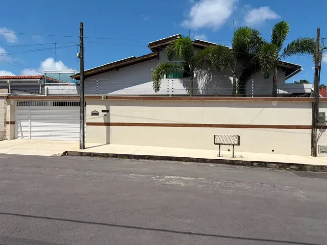 Casa de Alto Padrão na Parquelândia (Energia solar) mais informações