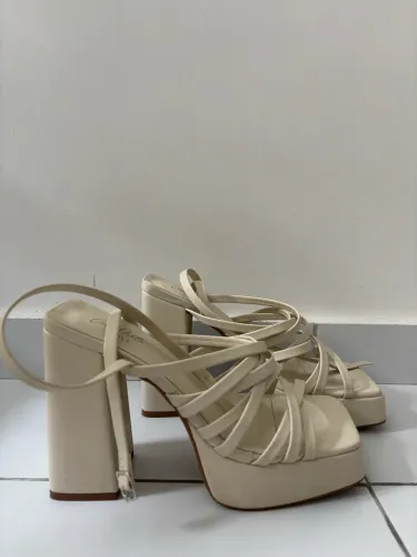 Salto off white - Usado 1x