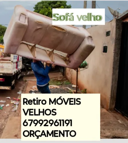 Sofá velho descartes entulho de móveis velhos