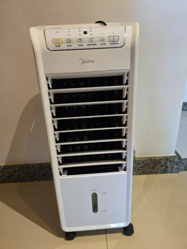 Climatizador Portatil Ar Frio Midea Akaf1 Branco 127v