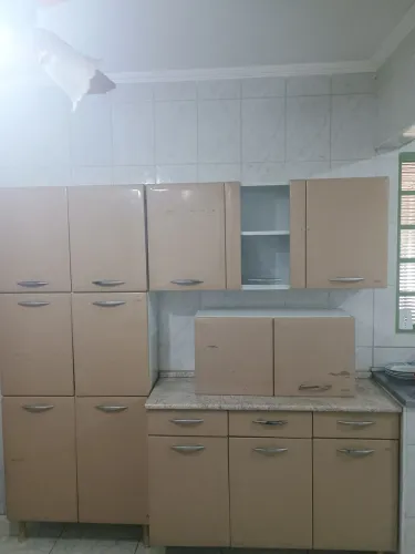 Armário de cozinha completo