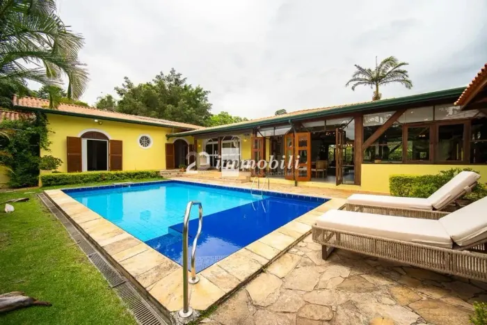 Casa Térrea - Miolo Da Granja Viana - Condomínio Chácara Vianna - Área Construída 653 m2,