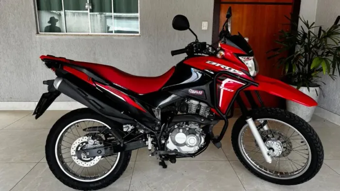 OPORTUNIDADE ÚNICA HONDA BROS ANO 2023/2024