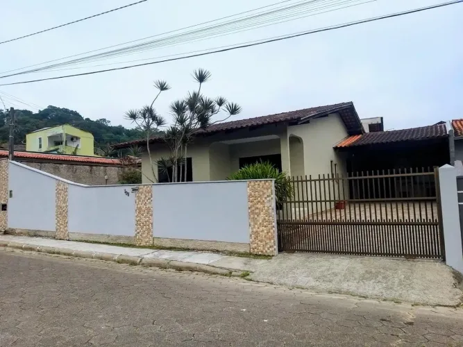 Casa a venda