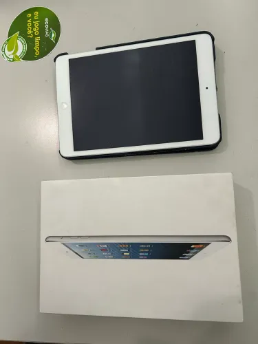 iPad mini zerado com todos os acessórios