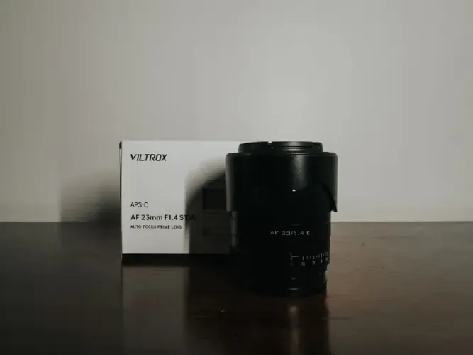 Lente Viltrox 23mm F1.4