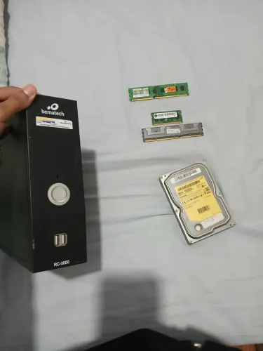 Troco peças de hardware e outros por placa de vídeo nvidia linha GT. LEIA A DESCRIÇÃO