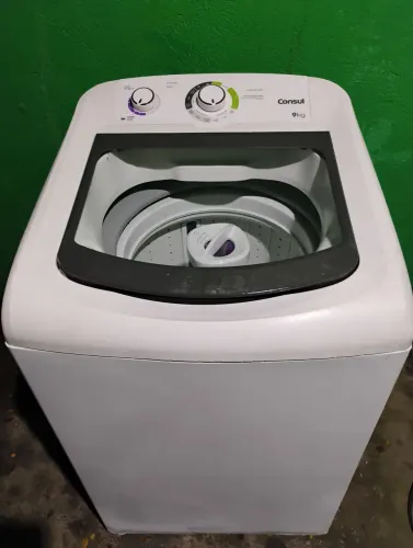 Máquina de lavar bem conservada