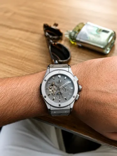 OPORTUNIDADE HUBLOT MODELO AUTOMATICO