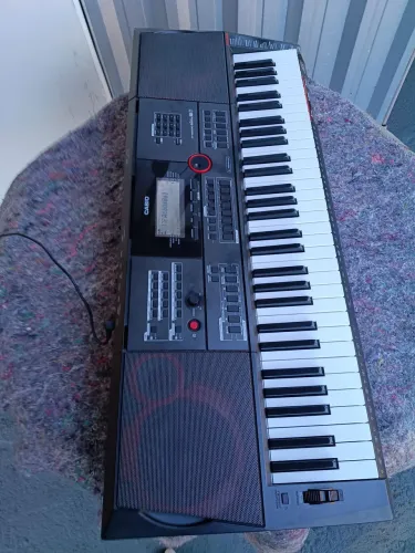 Teclado casio CT-X5000