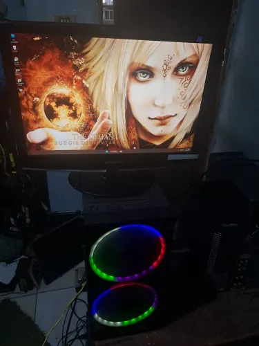 Pc gamer i7 4770k com 20 giga  de memória 