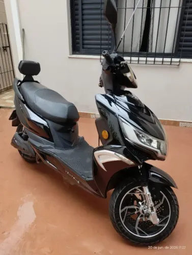 Oportunidade Rara: Scooter elétrica 3.000W Impecável, baixíssima kilometragem (4.500 km)