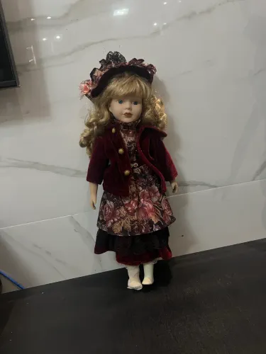 boneca porcelana