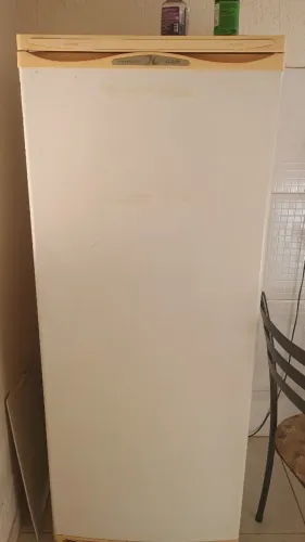 Geladeira 135,00 reais