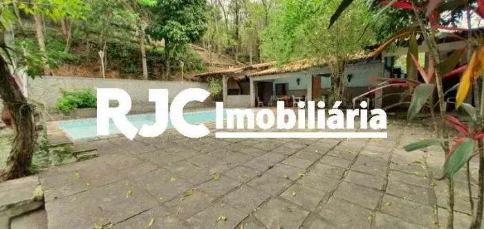 Fazenda/Sítio/Chácara para venda possui 3480 metros quadrados com 7 quartos