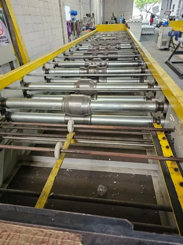 Maquina perfiladeira de telha