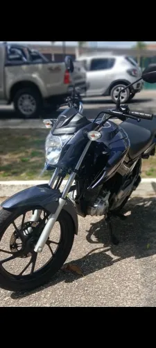 Honda fan 2024 baixa km único dono