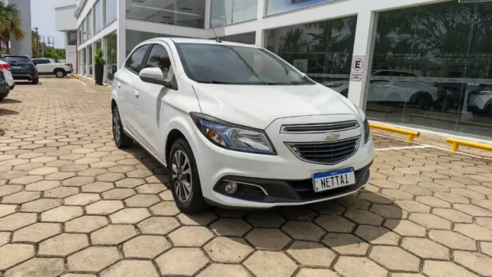Chevrolet Onix Hatch LTZ 1.4 8V Flex Power Mec. 4P 2016