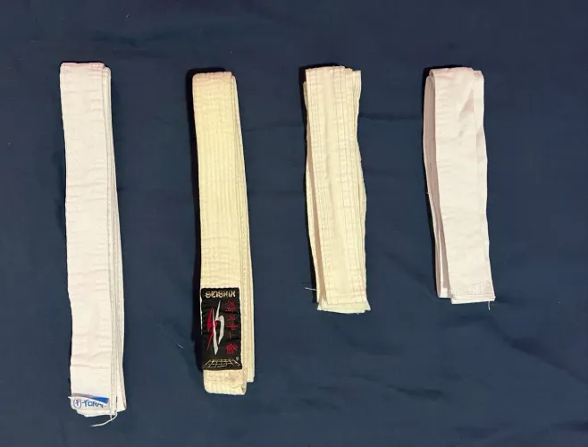 Faixa branca para lutas ( vários tam)