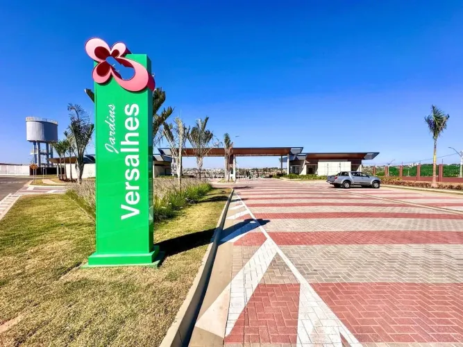 Lote Condominio Jardins Versalhes 248,79m²