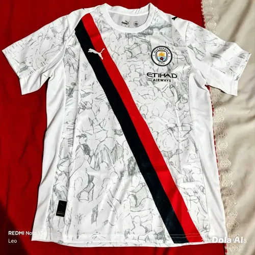 Camisa Manchester city modelo 26/27