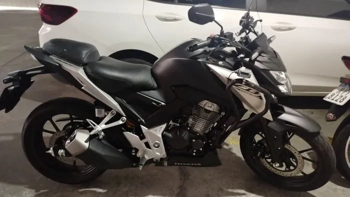 CB 300f 2026 ABS, garantia de fábrica