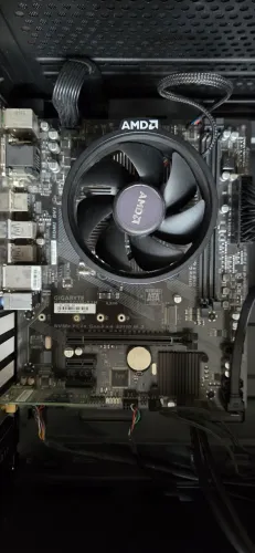 Ryzen 2200g + a320 Gigabyte