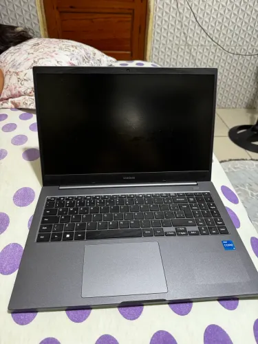Vende-se Samsung Book NP550XDA com processador Intel Core i5 de 11ª geração