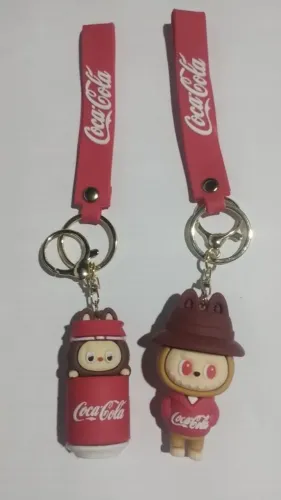 Chaveiros LABUBU coca coca