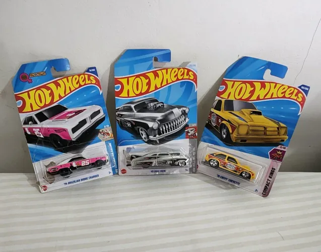 Lote 3 Hot Wheels Originais - Dodge Charger 74, Drag Merc Zamac, Chevette 76
