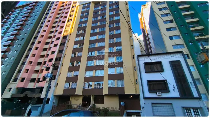 APARTAMENTO com 3 dormitórios para alugar com 150.6m² por R$ 2.400,00 no bairro Centro - C