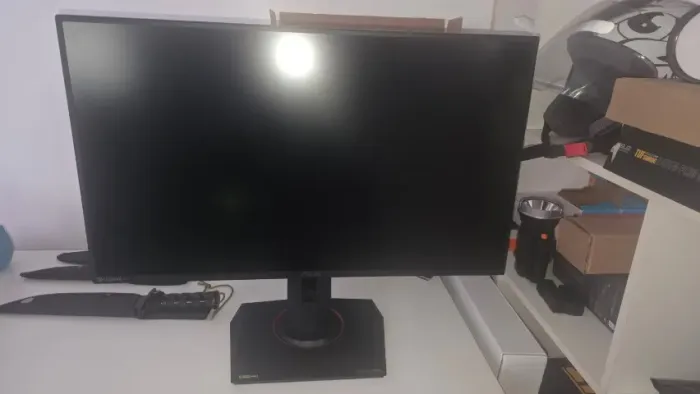 Monitor Gamer ASUS TUF 27", Full HD, 280Hz, 1ms, IPS, G-Sync, HDR 400, Altura Ajustável