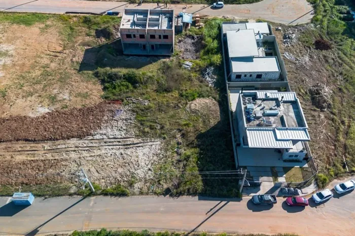 "Terreno 450m² à Venda em Florianopolis - Imperdível!"