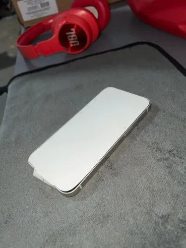 IPHONE 13 RETIRADA DE PEÇAS.