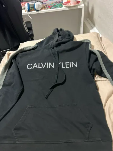 Moletom Calvin Klein tamanho M excelente