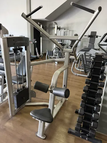 Puxador Articulado Lat Pulldown Life Fitness Optima Series - Excelente Estado!