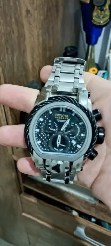 relógio invicta bolte Zeus 