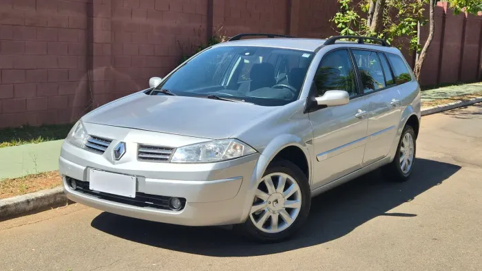 Renault Megane Grand Tour Dynam. Hi-flex 1.6 16V 2013