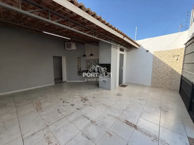 Casa à venda no Monte Castelo com 3 quartos, suíte e área gourmet, Juazeiro, BA