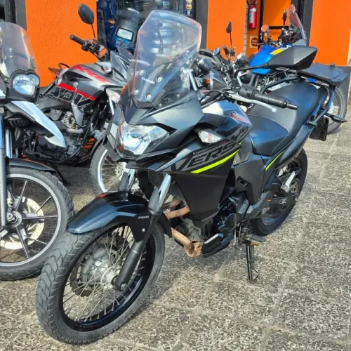 VERSYS 300X - apenas 22.000 km / Repasse