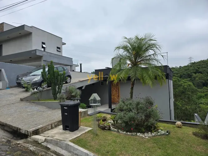 Casa em Condomínio Fechado em Condomínio Arujá Hills III - Arujá, SP