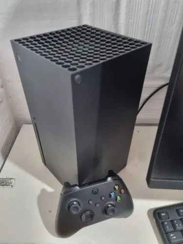 Xbox series x 1tb novíssimo