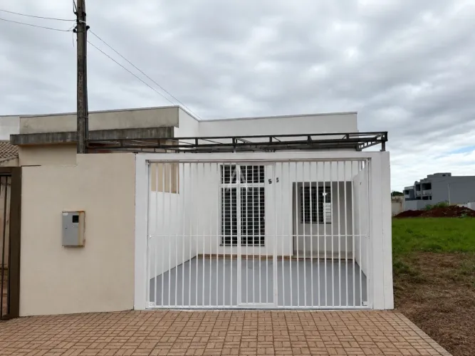 Casa Residencial 3 quartos à venda no Bairro ESMERALDA em CASCAVEL