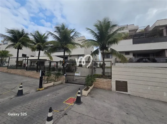 Cobertura duplex Recreio dos Bandeirantes 154 m² por R$ 750.000,00
