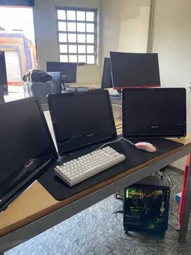 Monitores 19 polegadas, imagem excelente